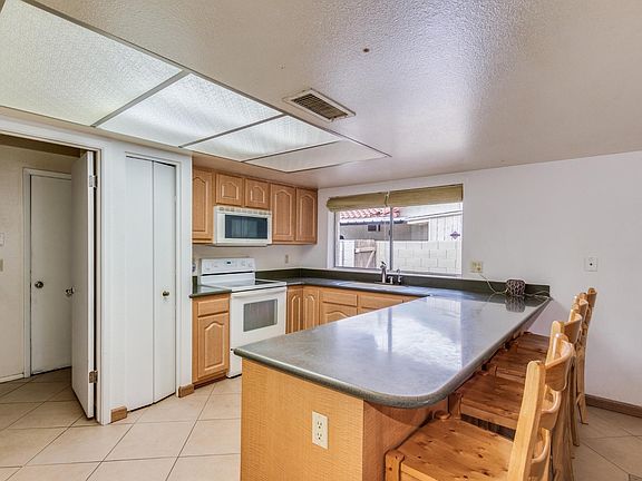 5th image of 3111 W Laurie Ln
