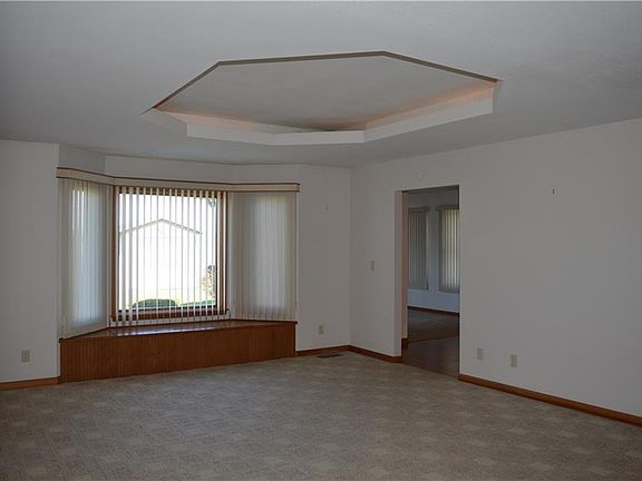 4th image of 2328 Kiowa Ct