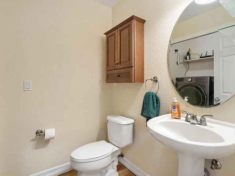 692 Louis Dr #1 — Photo 16