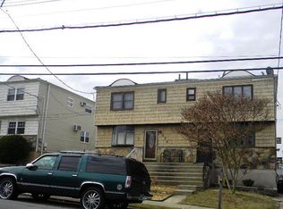 436 Ridgewood Ave, Staten Island, NY 10312
