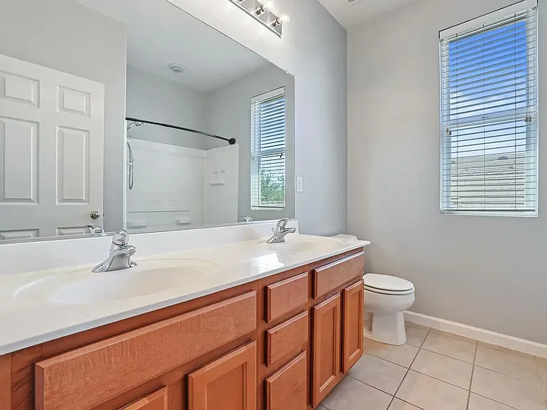 1520 Esplanade Dr — Photo 12