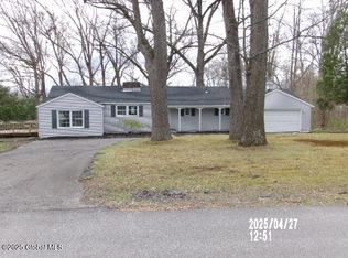 12 Laurel Rd, Fort Edward, NY 12828