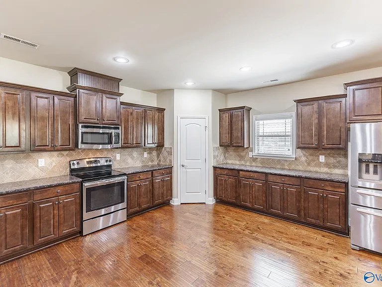 114 Rushing Brook Dr — Photo 9