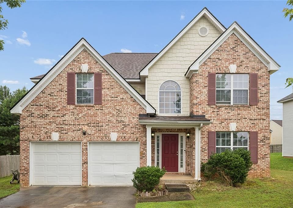 1st image of 439 Lake Ridge Ln