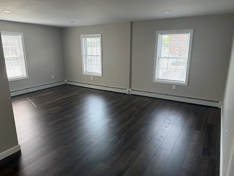 24 Grand Ave #2 — Photo 7