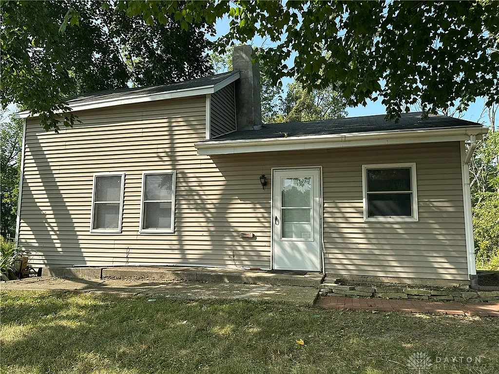 1588 Waynesville Jamestown Rd photo 1