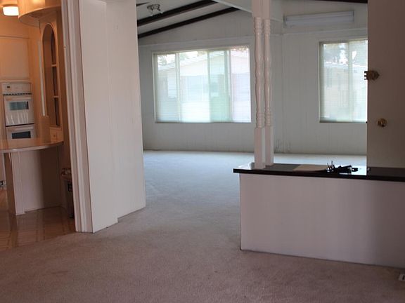 5th image of 2640 Whispering Hills Cir #2640