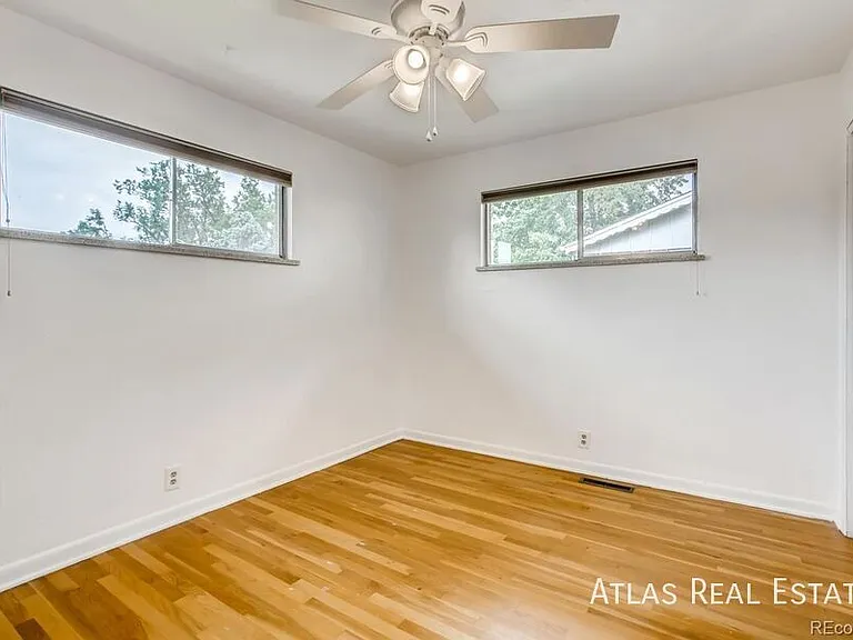 1304 W Crestline Ave — Photo 9