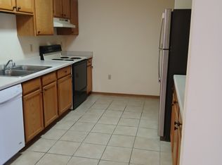 S72W16460 Janesville Rd #J, Muskego, WI 53150