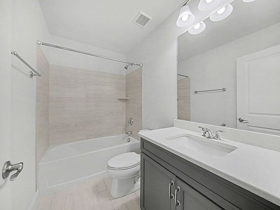 5th image of 3105 Millbury Ln