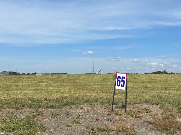 65 Dove Lot Ln, East Bernstadt, KY 40729