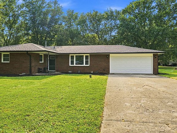 4th image of 2407 Rita Ct