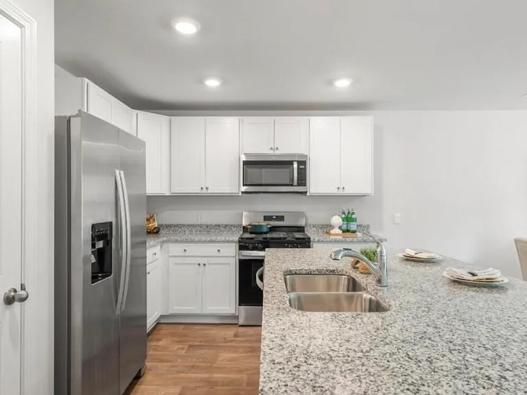 174 Yarrow Way — Photo 4