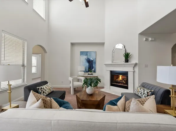 9809 Brazoria Trl, Fort Worth, TX 76126