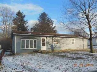 2314 S Stonehaven Dr, Yorktown, IN 47396