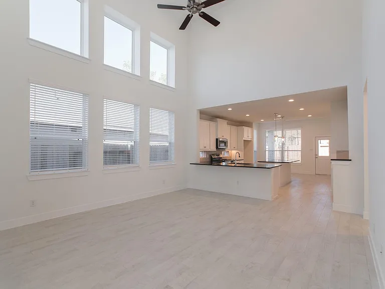 114 Hidden Peak Dr — Photo 6