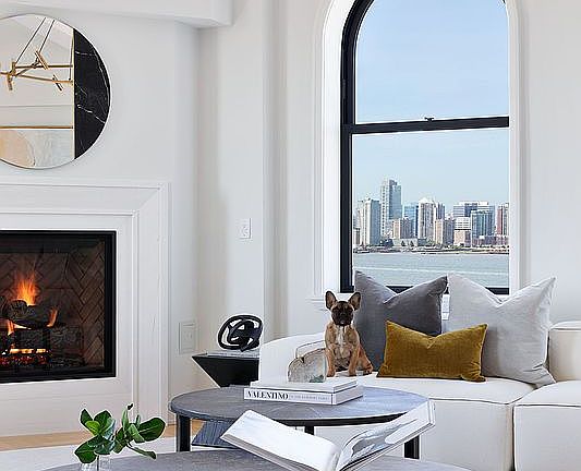 3rd image of 275 W 10th St #Penthouse B