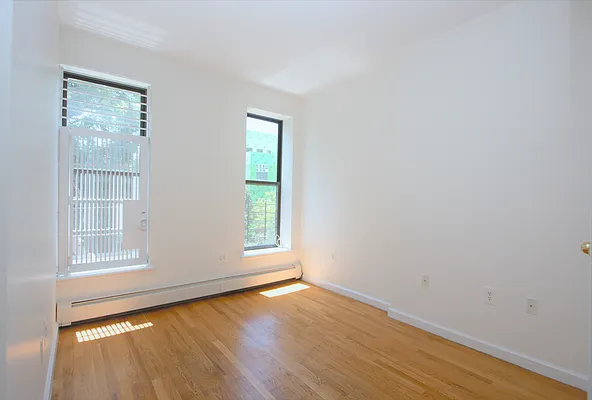 Rented by R New York | media 5