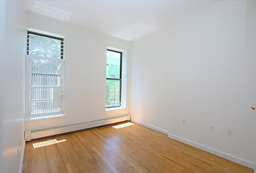 Rented by R New York