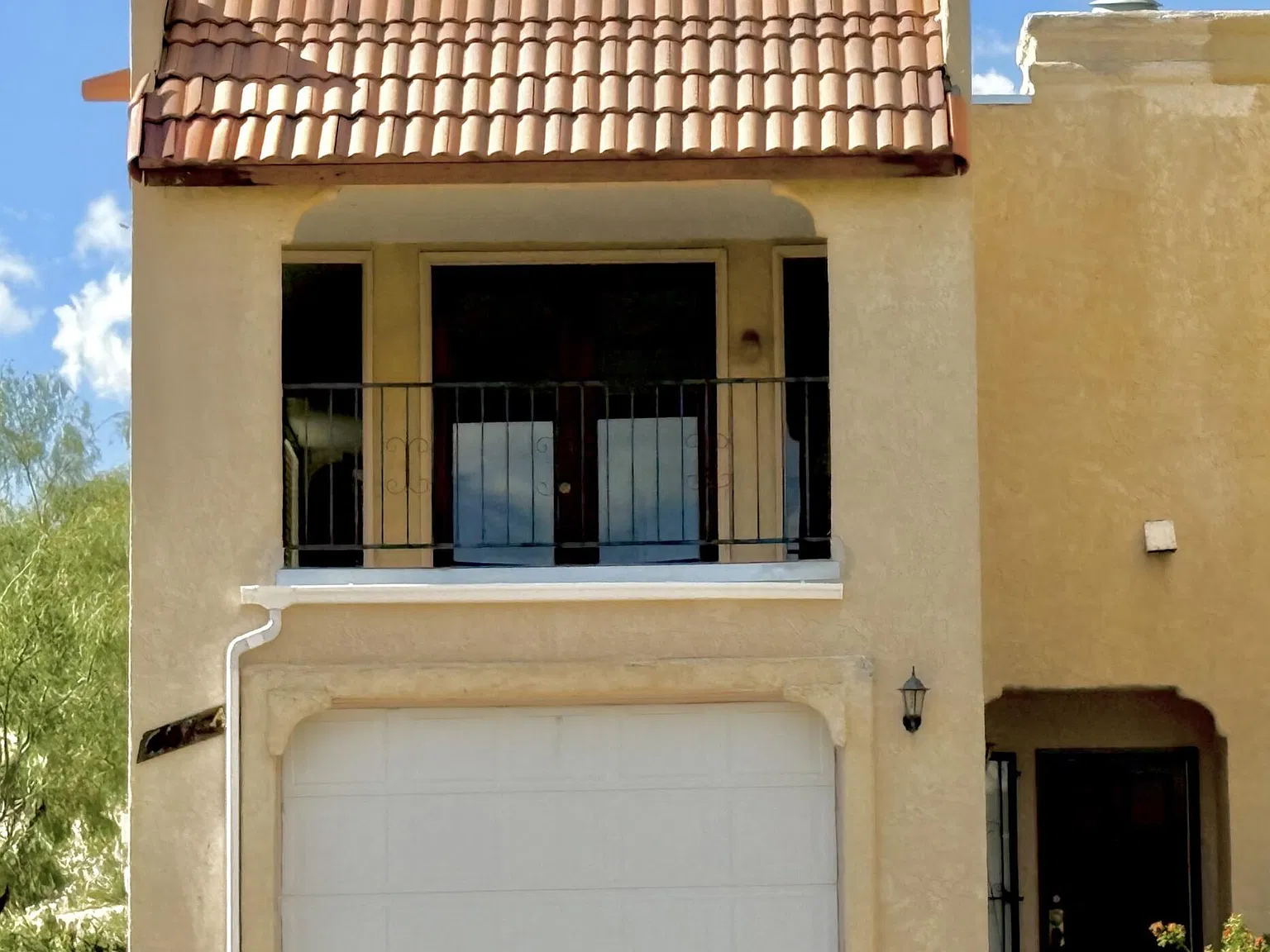 2 bed, 2.0 bath, 1145 sqft, $1,595 — Photo 1