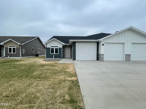 131 Kays Ct SE, Watford City, ND 58854