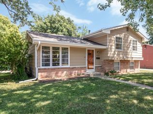 4233 67th St, Urbandale, IA 50322