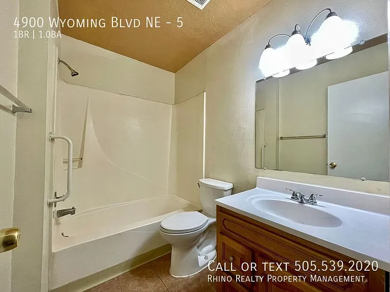 Casa Del Arroyo Apartments — Photo 5