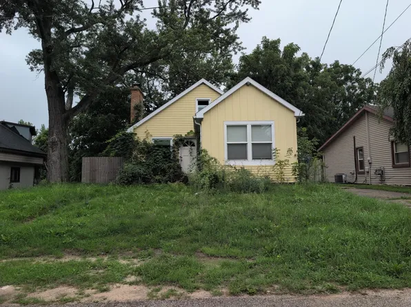 4005 Childs Ave NW, Comstock Park, MI 49321