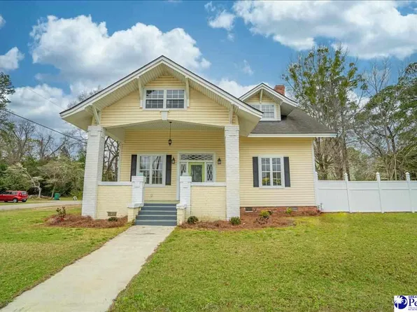 313 S Walnut St, Pamplico, SC 29583