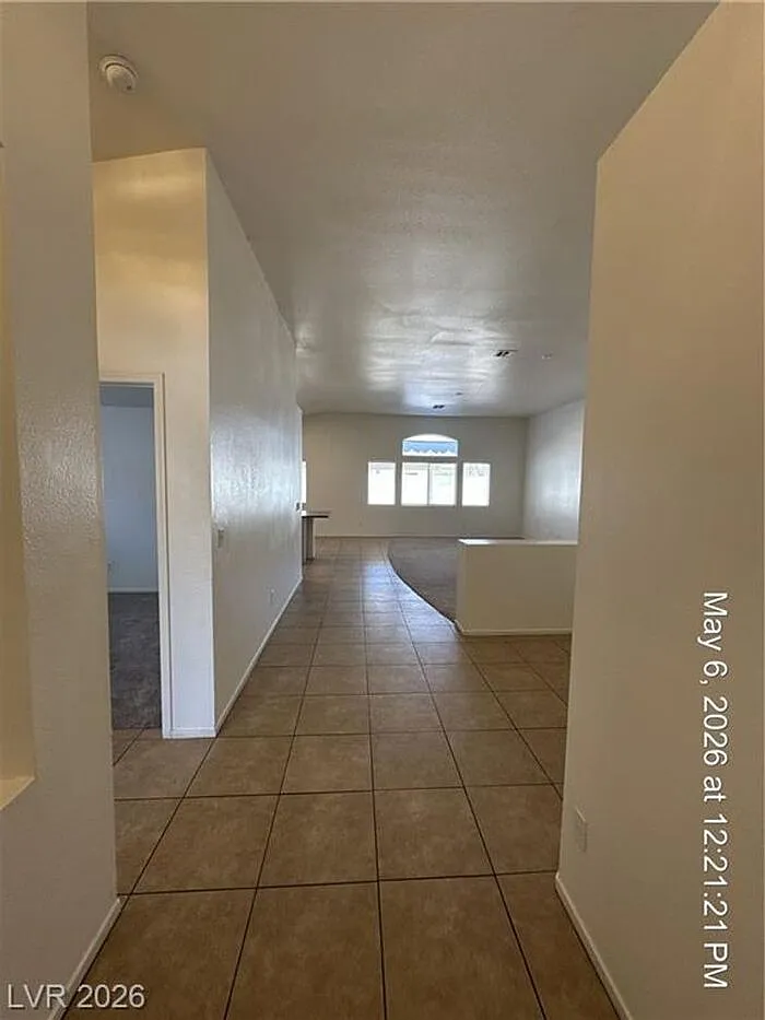 Building Photo - 916 Melic Way