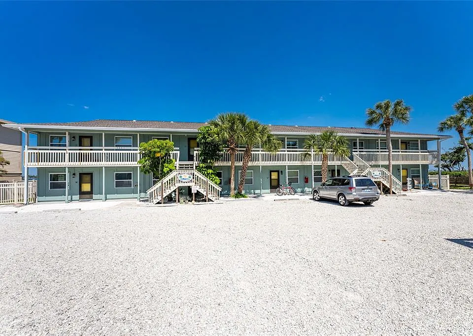 5041 N Beach Rd #4-A