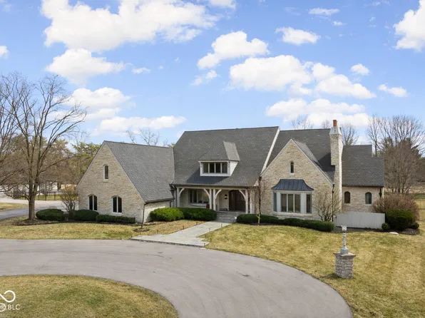10739 Royal Dr, Carmel, IN 46032