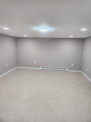 1200 Hellerman St #BASEMENT Photo 1 1200 Hellerman St #BASEMENT Photo 1