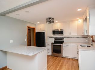 3 Melody Rd, Peabody, MA 01960