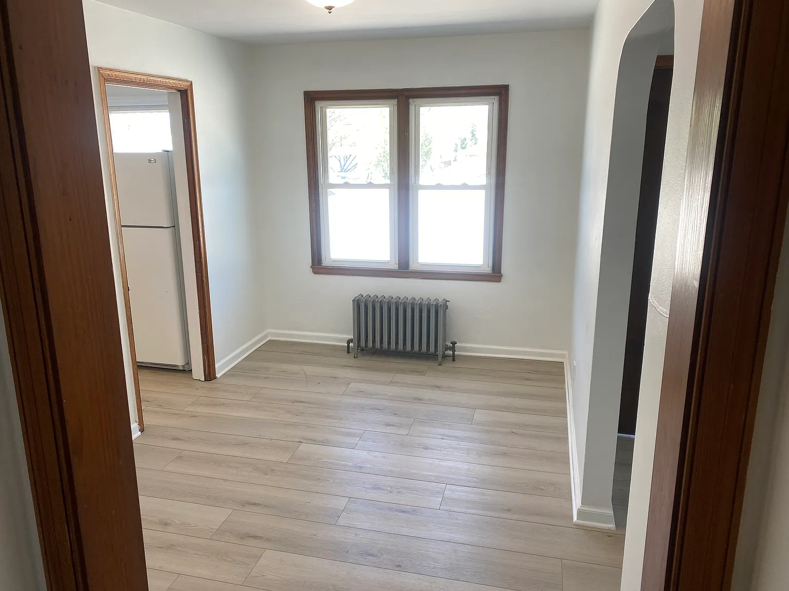 2 bed, 900 sqft, $1,350 — Photo 2