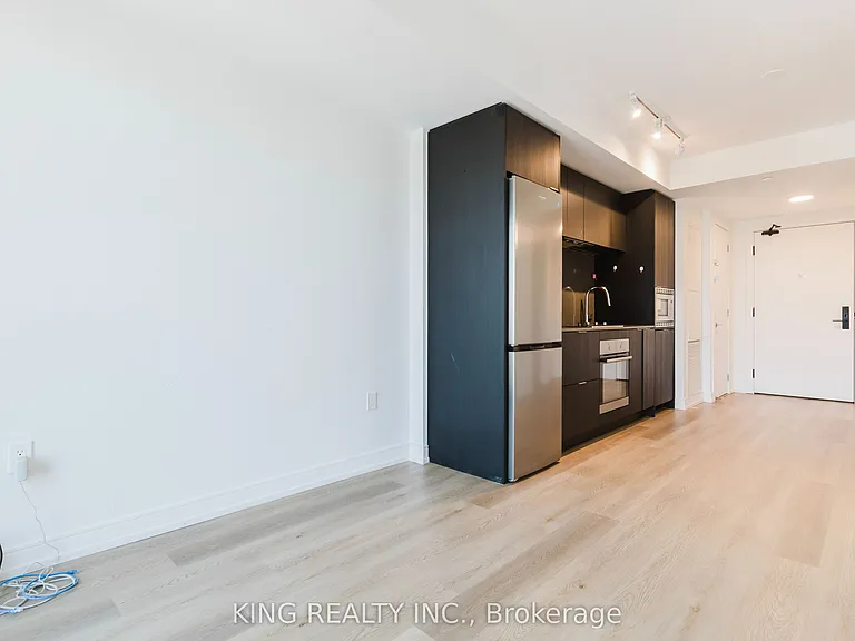 1 Jarvis St #531 — Photo 19