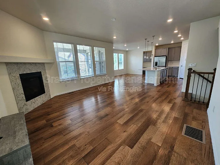 808 Byrd Dr — Photo 6