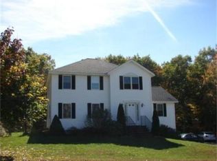 12 Ledge St, Baldwinville, MA 01436