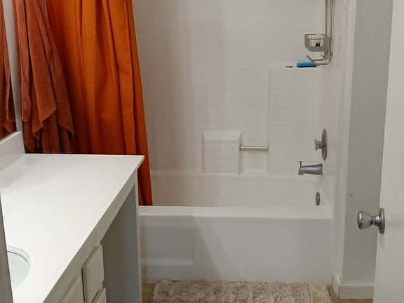 4th image of 5995 Dandridge Ln Unit 147