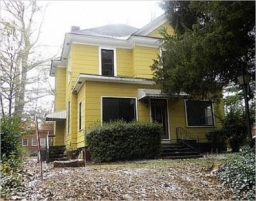 2nd image of 1776 John Calvin Ave