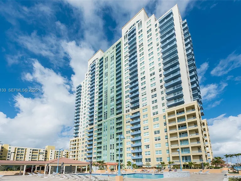 90 Alton Rd #Penthouse 3203 — Photo 25