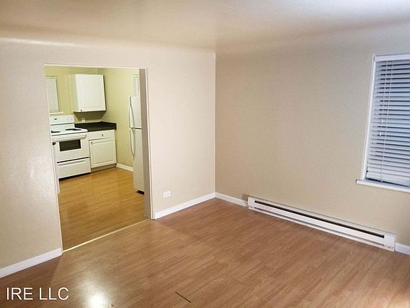 5th image of 602 S Walnut St #612-S