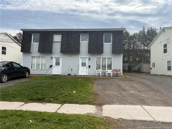 67 Beechwood Ave, Moncton, NB E1A 5P7