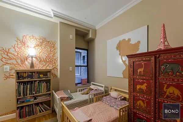 Sold by Bond New York | media 18