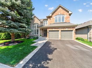 2203 Turnberry Rd, Burlington, ON L7M4P9