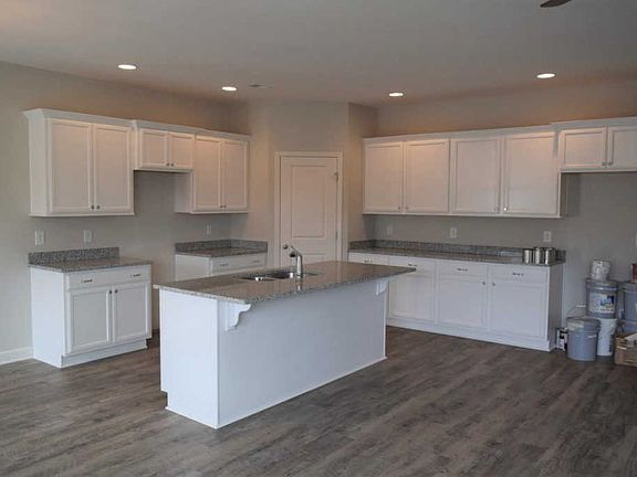 2nd image of 1711 Lone Jack Ln