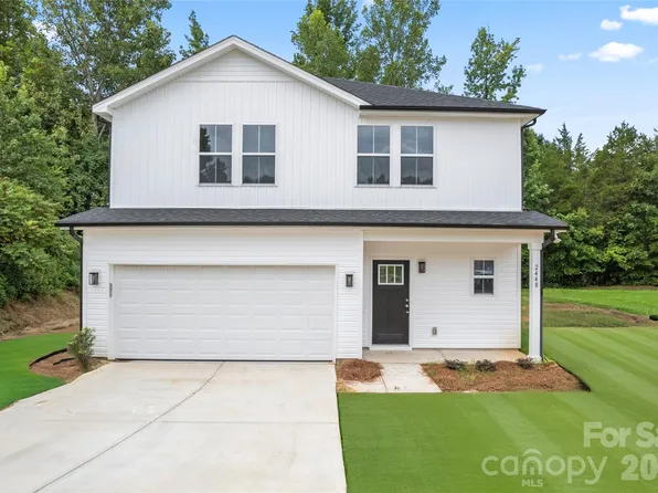 2448 Spruce St, Kannapolis, NC 28081