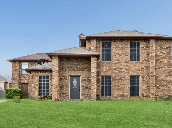 702 Crescent Dr, Desoto, TX 75115