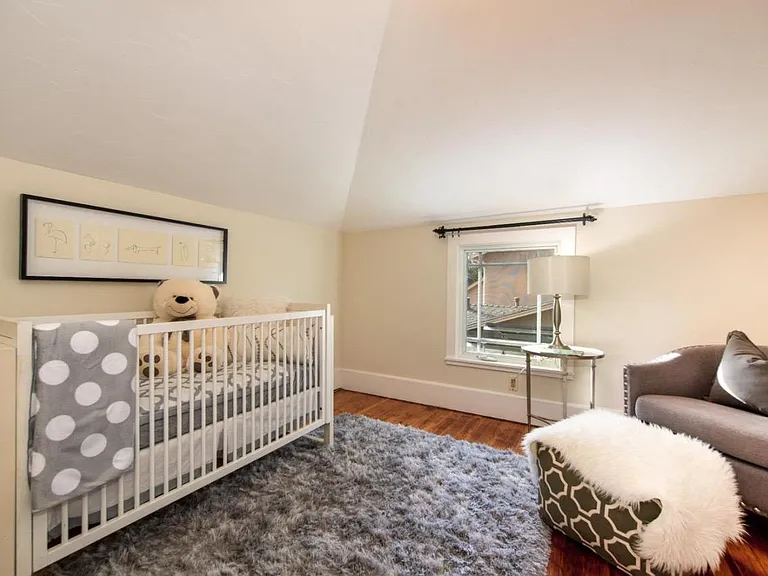 Upstair bedroom