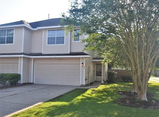 332 Capella Oaks Ln, Dickinson, TX 77539
